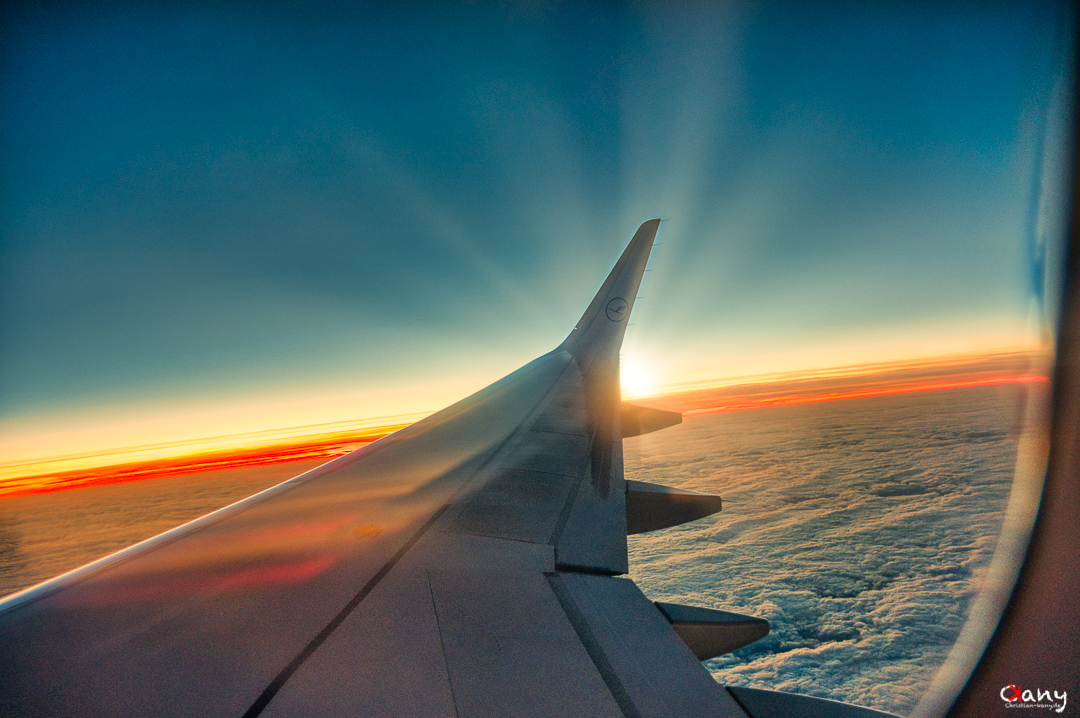 Sonnenuntergang im Flugzeug